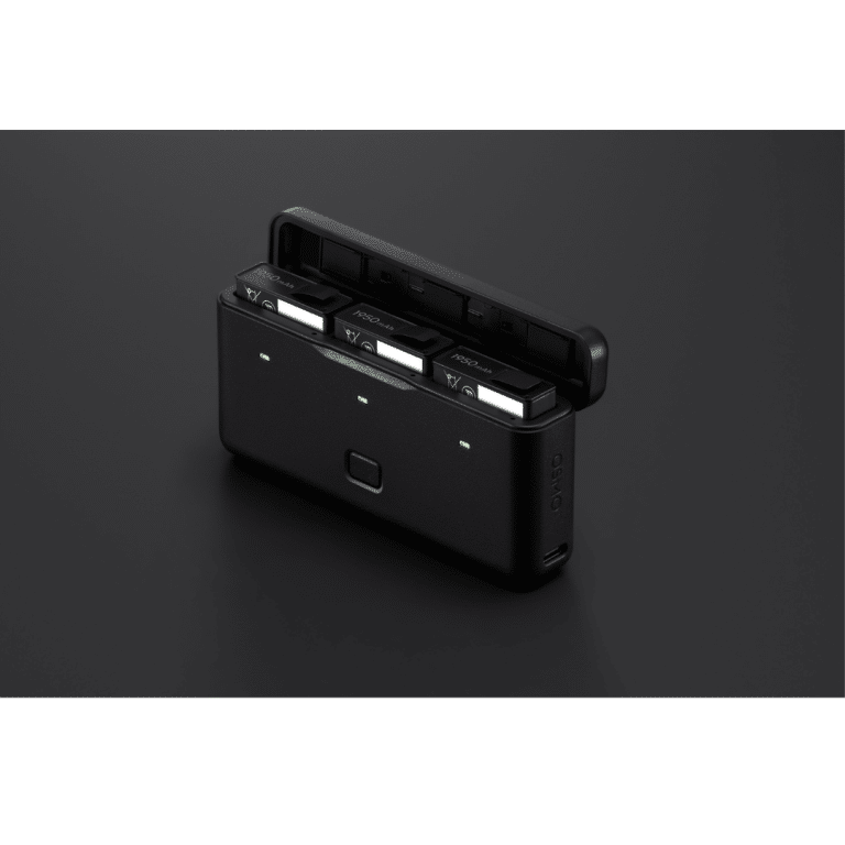 DJI DJI AC CP.OS.00000397.01 Osmo Action Multifunctional Battery Case 2 Retail AC 290580 CP.OS.00000397.01