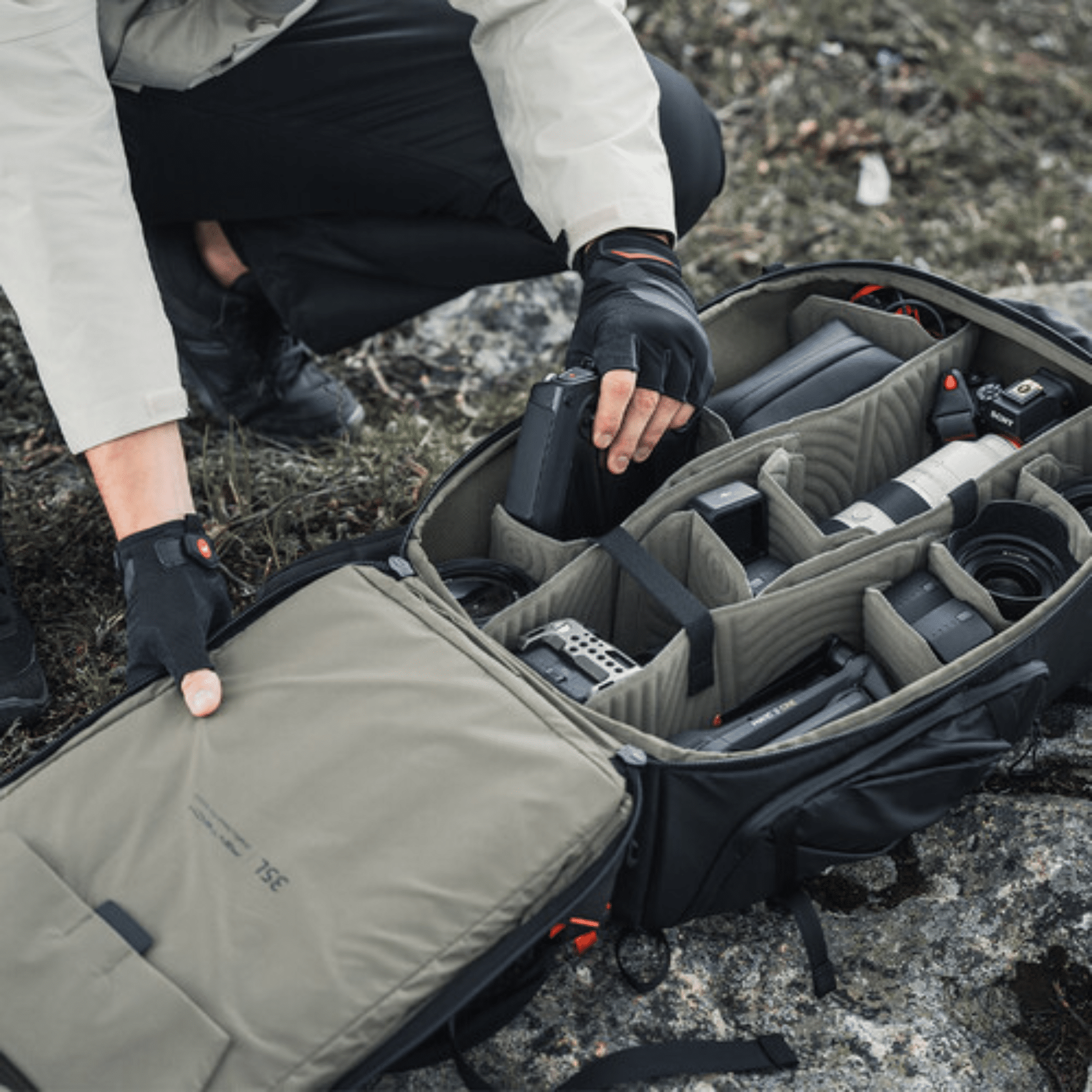 PGYTECH PGYTECH Accessory P-CB-197 OnePro Focux Backpack 35L (Space Black) Retail AC 292622 P-CB-197 (5)
