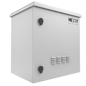 Nexxt Solutions Infrastructure - Outdoor Pole Mount Cabinet - SPCC steel - Light gray powder coat - Incluye acc de montaje y barra - Redes - Paneles, Gabinetes y Cajas de Redes - NPC-O6U64P