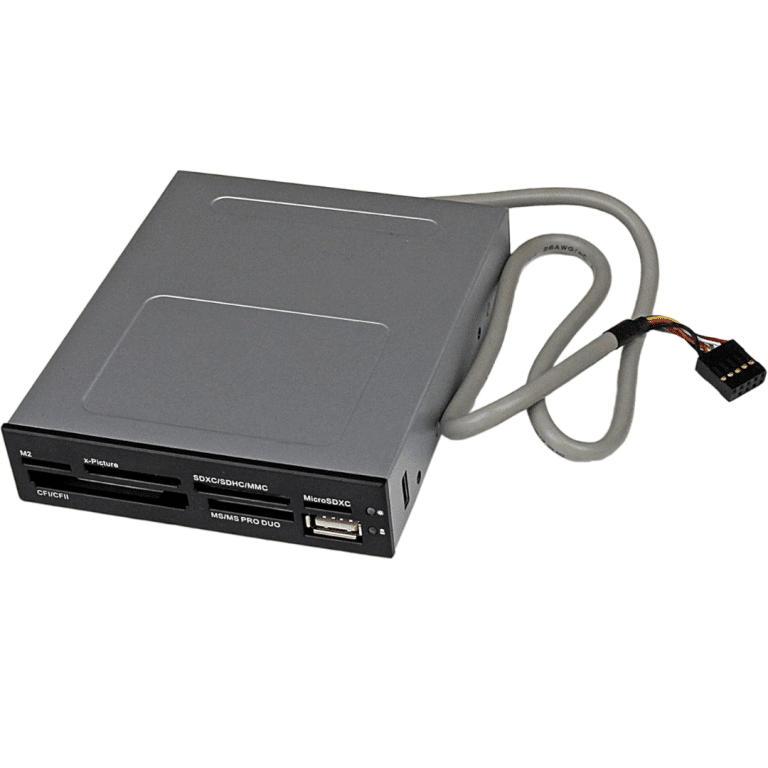 StarTech.com StarTech 35FCREADBK3 3.5inch Front Bay 22in1 USB2.0 Card Reader Black Retail AC 139378 35FCREADBK3